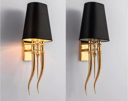 Claw Horn Lamp
