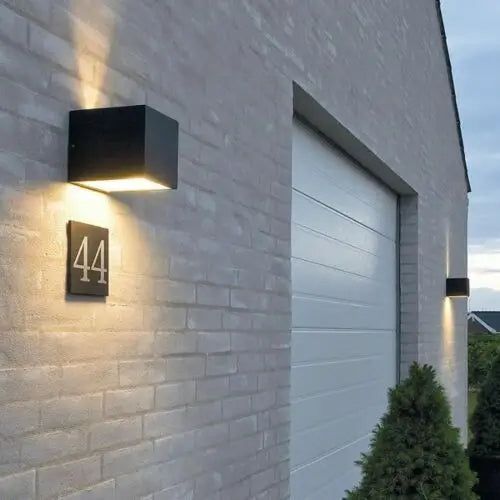 Adjustable Wall Mounted Light