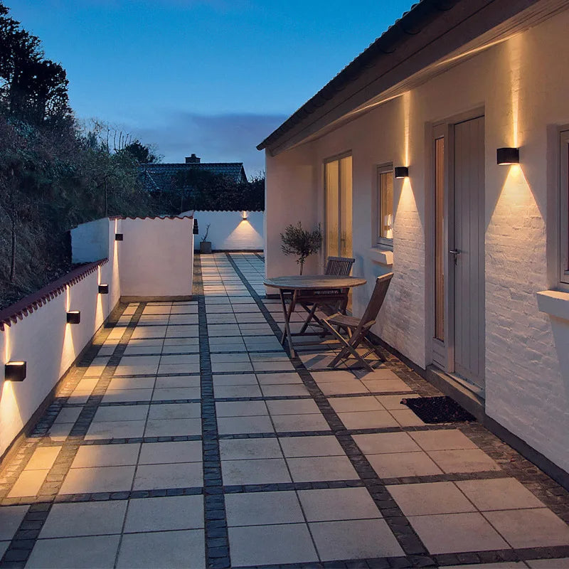 Adjustable Wall Mounted Light